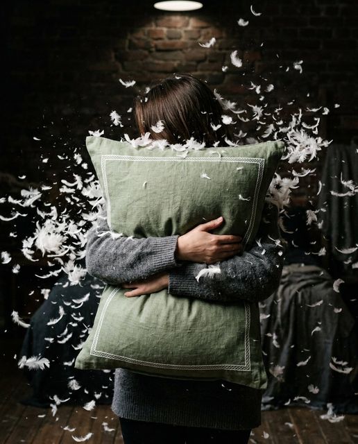 Linen pillow with feathers